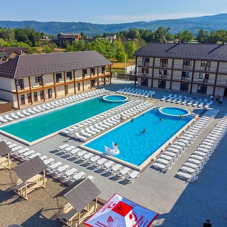 Nikoletta Hotell Solotvyno Exteriör bild