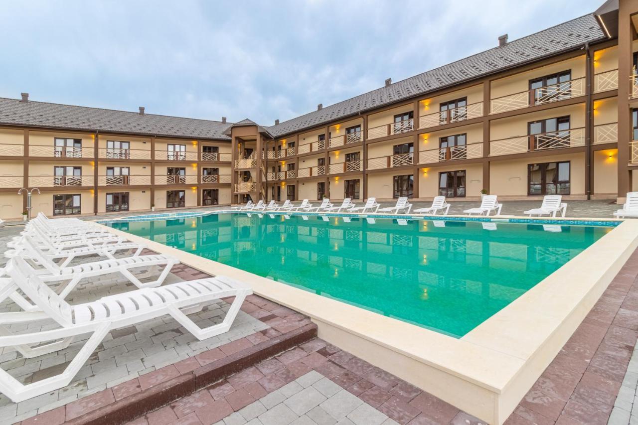 Nikoletta Hotell Solotvyno Exteriör bild