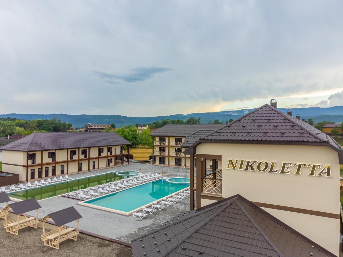Nikoletta Hotell Solotvyno Exteriör bild