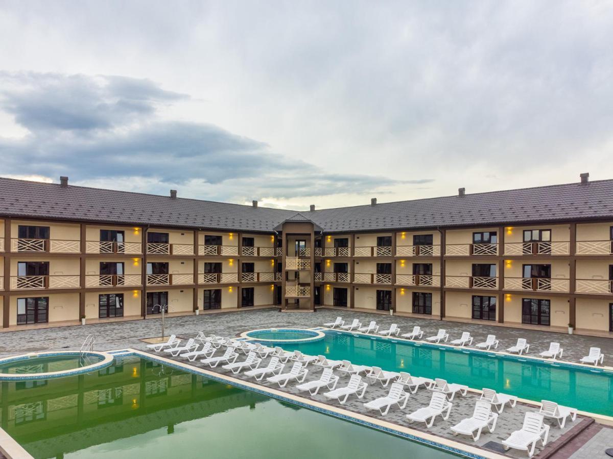 Nikoletta Hotell Solotvyno Exteriör bild