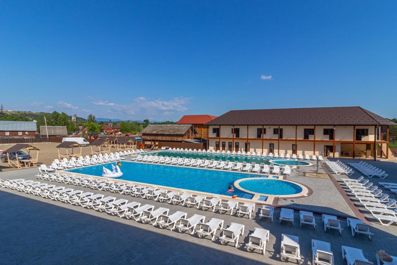 Nikoletta Hotell Solotvyno Exteriör bild