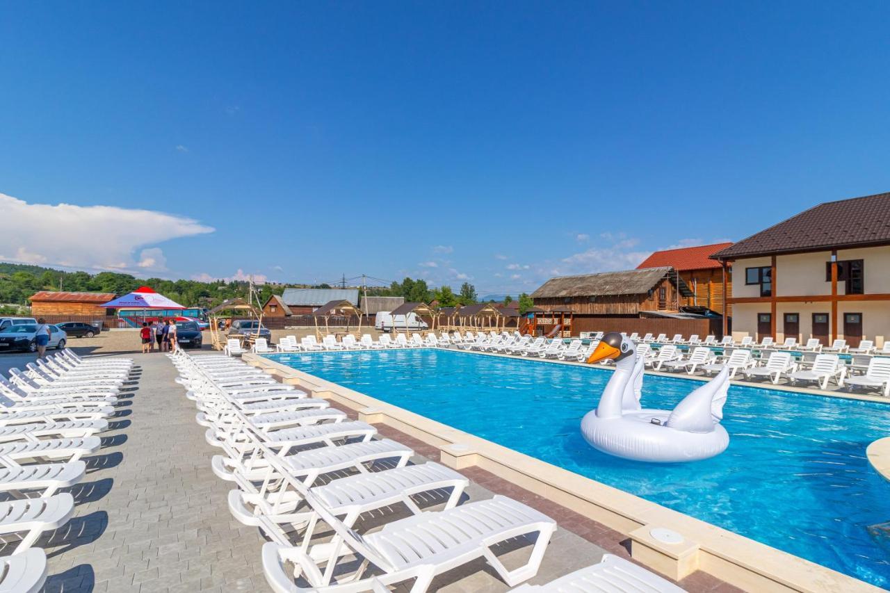 Nikoletta Hotell Solotvyno Exteriör bild